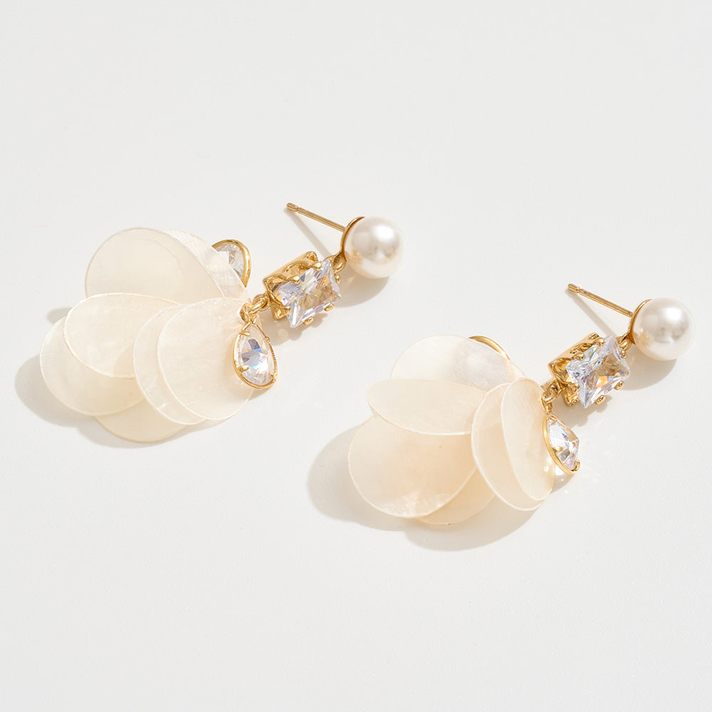 The Iris Pearl Earrings