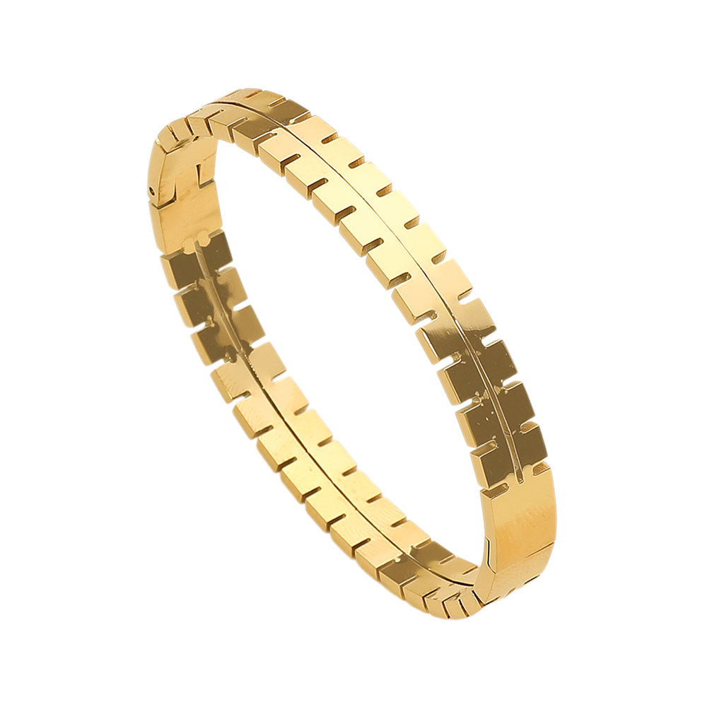 The Fiona Gold Bangle Bracelet